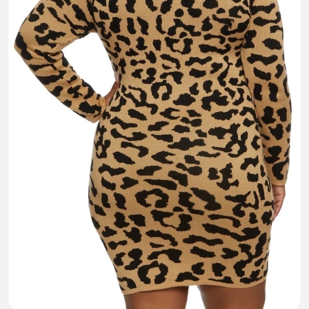 Leopard Print Keyhole Sweater Dress Size 2x - Picture 4 of 5